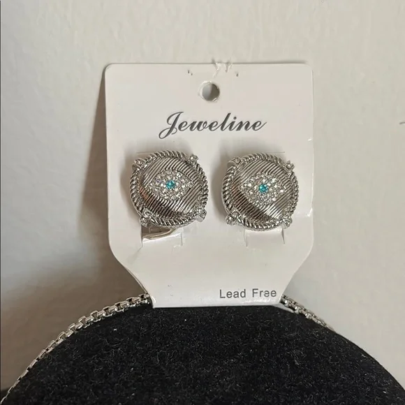 Silver Necklace with Crystal Accents and Delicate Chain - Picture 15 of 17